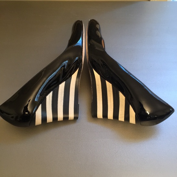 RARE MINT CONDITION Kate Spade NY Kiki Wedge Heel - Picture 3 of 7